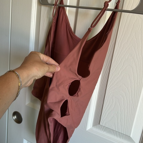 Aerie Rust One-Piece Swimsuit M - Picture 4 of 5